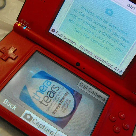 Nintendo DSi XL Red Mario 25th Anniversary Edition Region Free - Picture 12 of 13